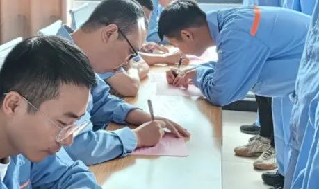 乐动(中国)一站式服务平台管业举行“匠心凝聚、薪火相传”拜师仪式