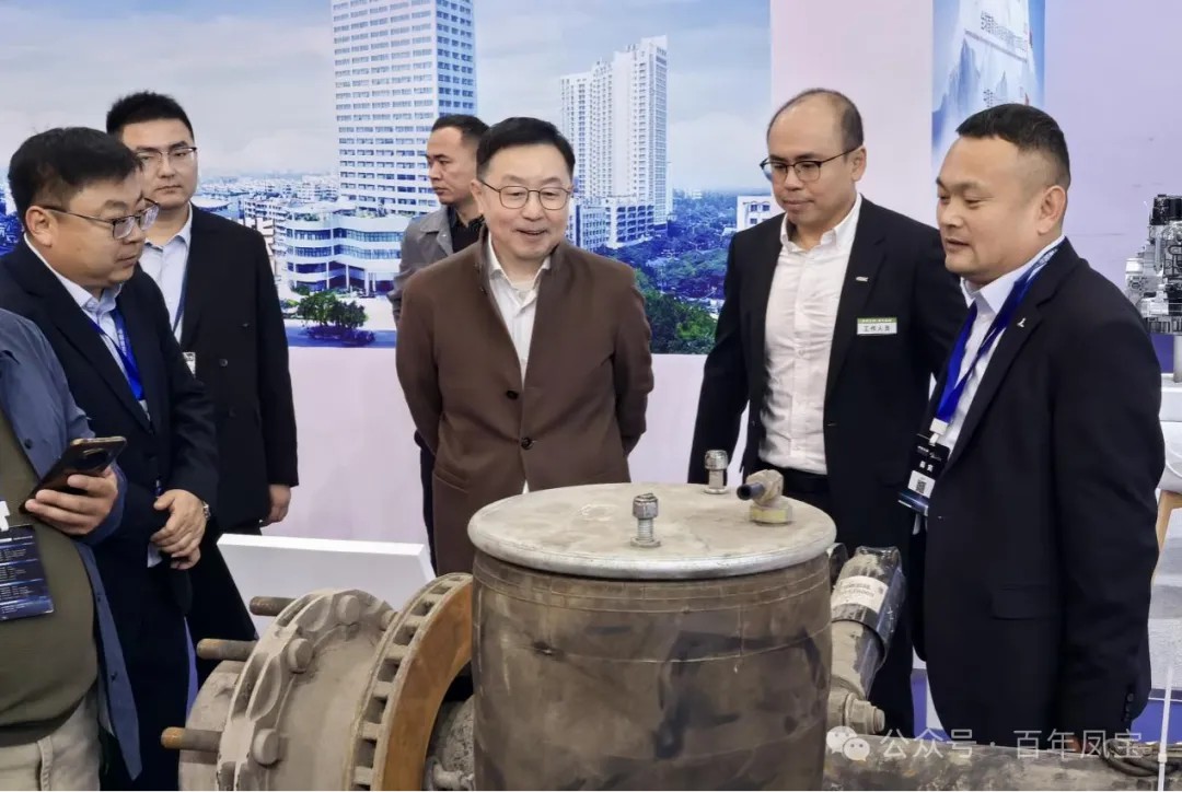 乐动(中国)一站式服务平台重科系列高效节能产品亮相中国国际商用车展